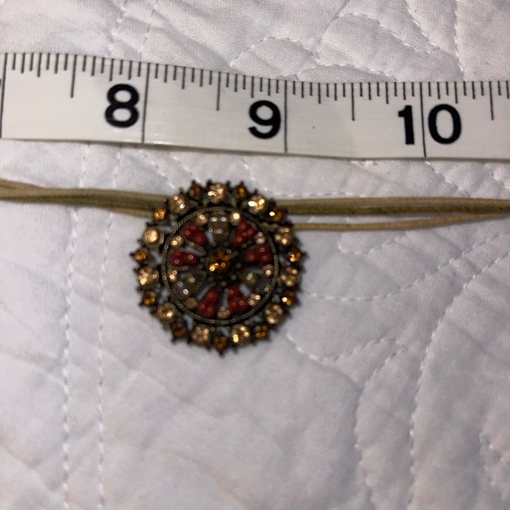 Lia Sophia Necklace Round Pendant Multicolor Brilliant Stones Gold Tone Cord - Picture 6 of 7